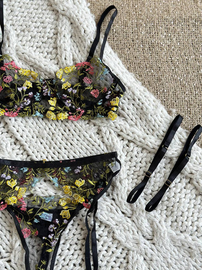 Sultry Lace Symphony  (Set With Floral Embroidery)